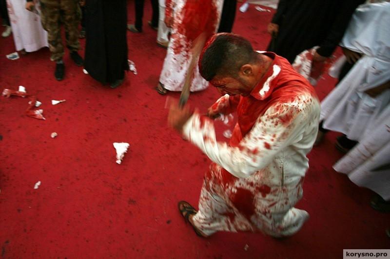От этого мусульманского ритуала кровь стынет в жилах...
