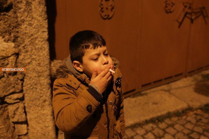Праздник курящих детей в Португалии (фото)