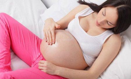 Почему чешется живот у беременных?