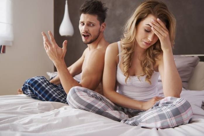 10 вещей, которые женщины ненавидят в постели