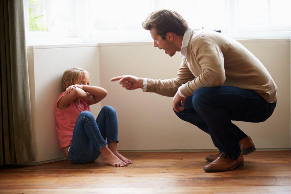 Говори правду или останешься без сладкого: что делать родителям, если ребенок обманывает?