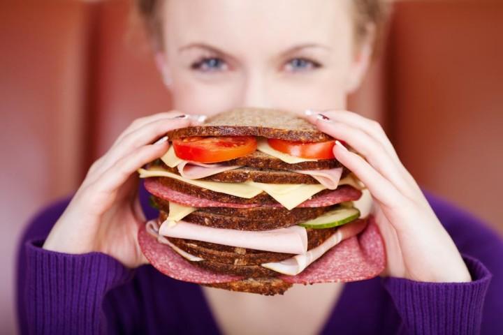 30 симптомов расстройства пищевого поведения