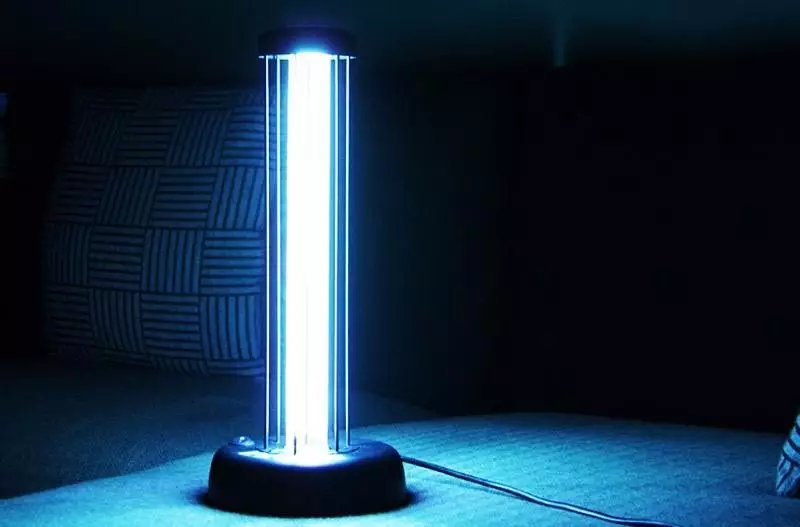 Как выбрать и применять кварцевую лампу для дезинфекции дома